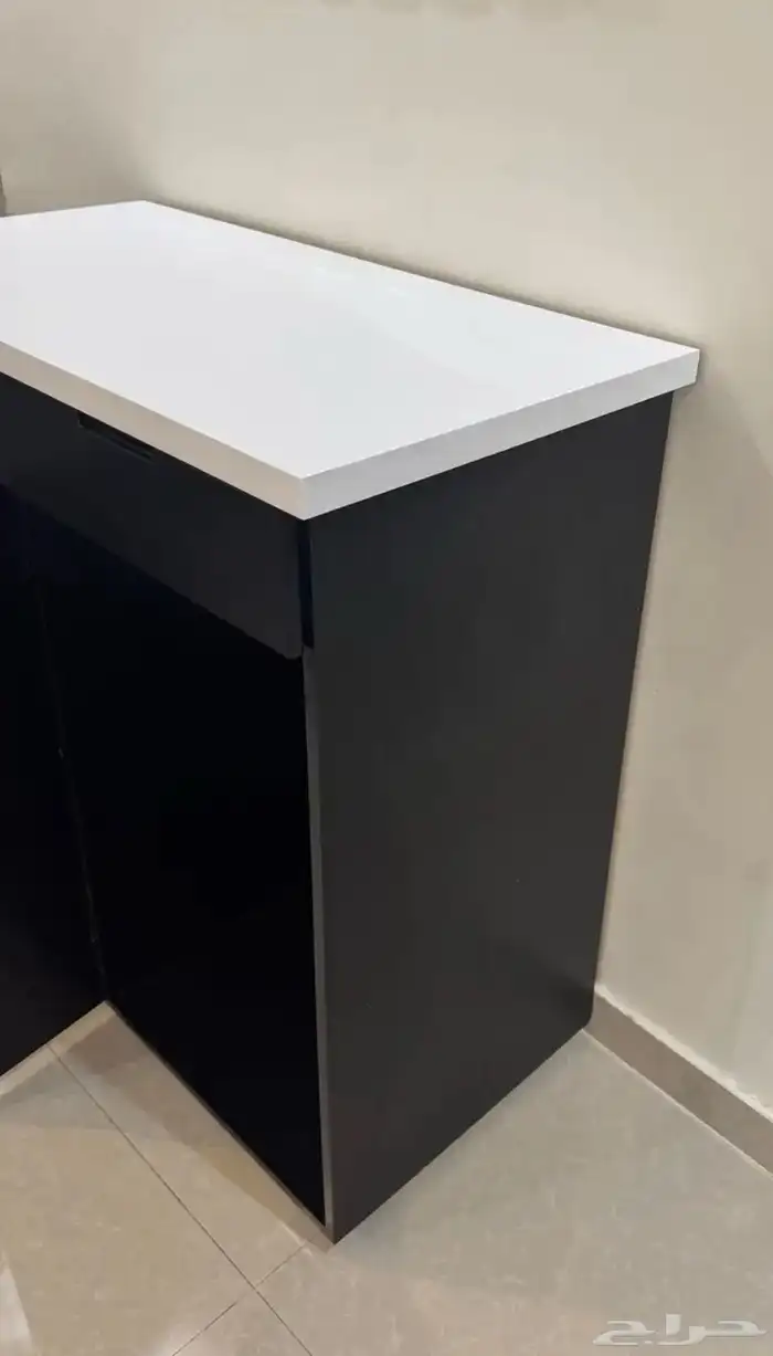 ركن قهوة او طاوله جانبيه جديده غير مستخدمه 0