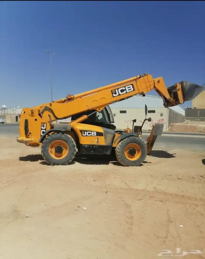 كرينات رفعات تلسكوبي ببكات جي سي بي رفعات فركلفت 8