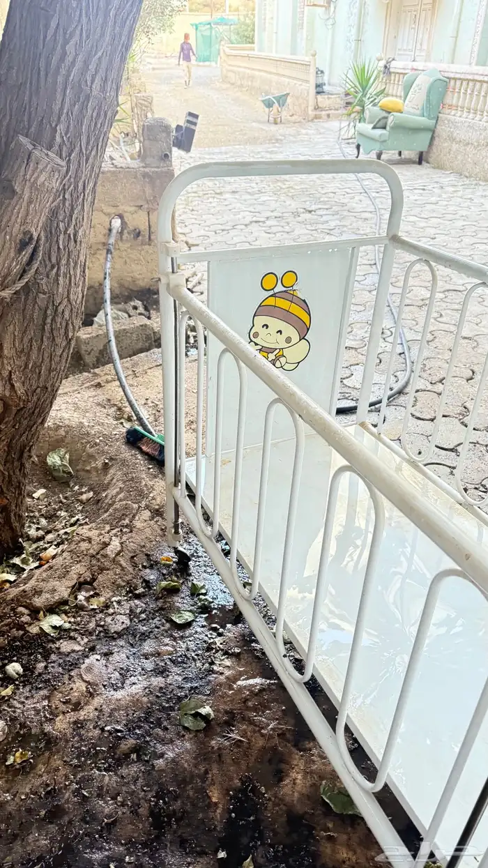 سرير اطفال بكفرات 1