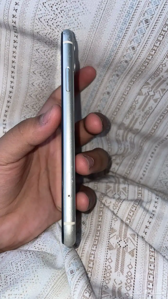 ايفون 11 4