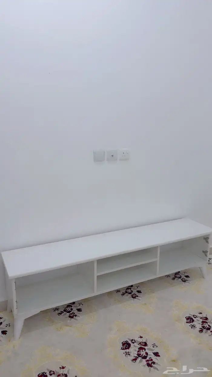 طاولة تلفزيون 2