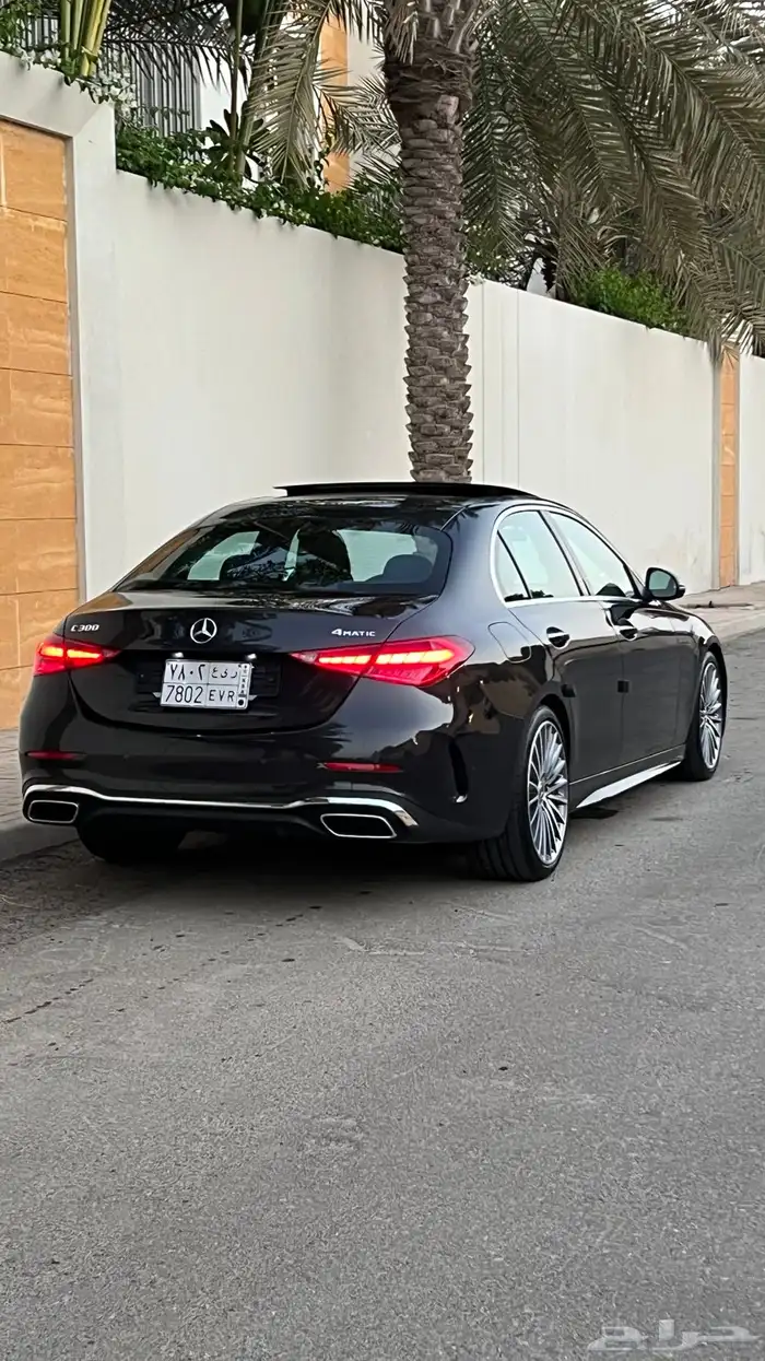 مرسيدس C300 موديل 2023 عداد 10 آلاف كيلو بحالة المصنع 15