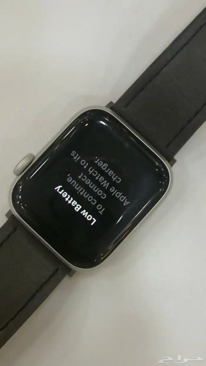 ساعة ابل واتش Apple watch se الإصدار الأول مع اغراضها 0