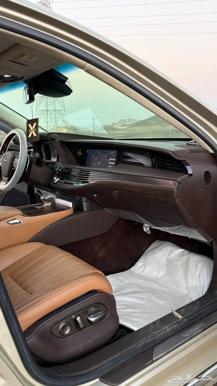 لكزز LS350 2018 14