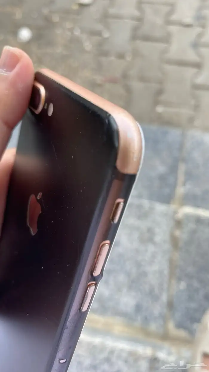 ايفون 8 بلس 4