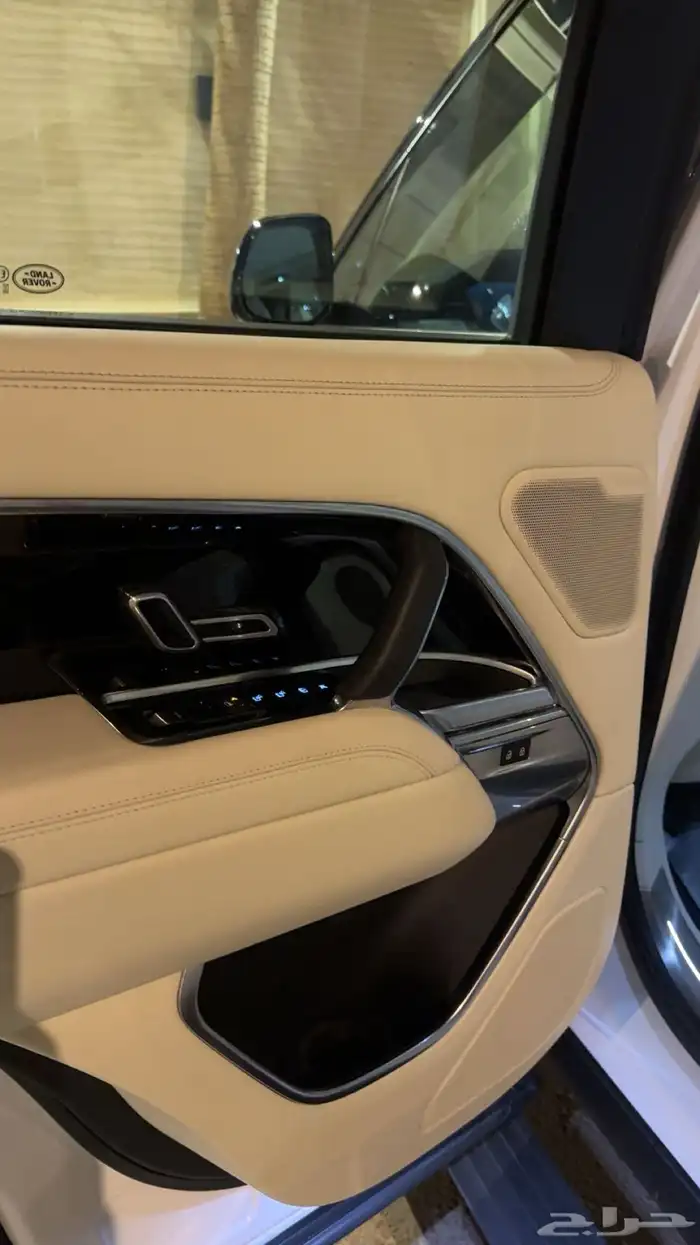 رنج روفر 2024 HSE ناغي 15