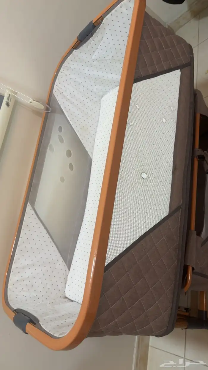 سرير اطفال في حال جيده 1