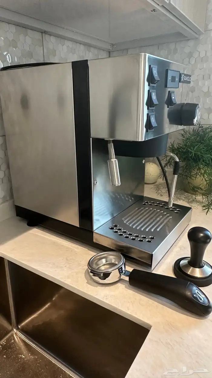 الة قهوة رانشيللو سلفيا برو 1