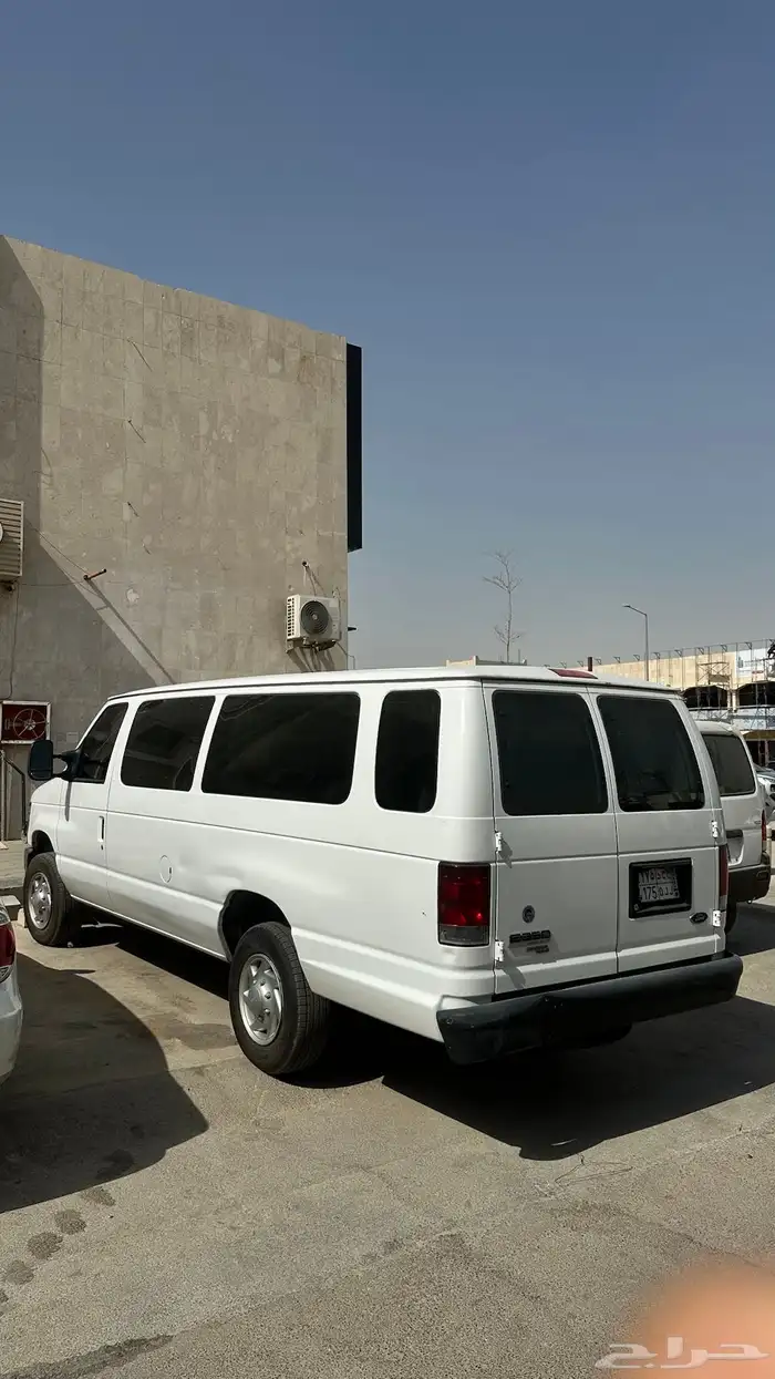 فورد F350 ذوي احتياجات خاصه ممشى قليل 0
