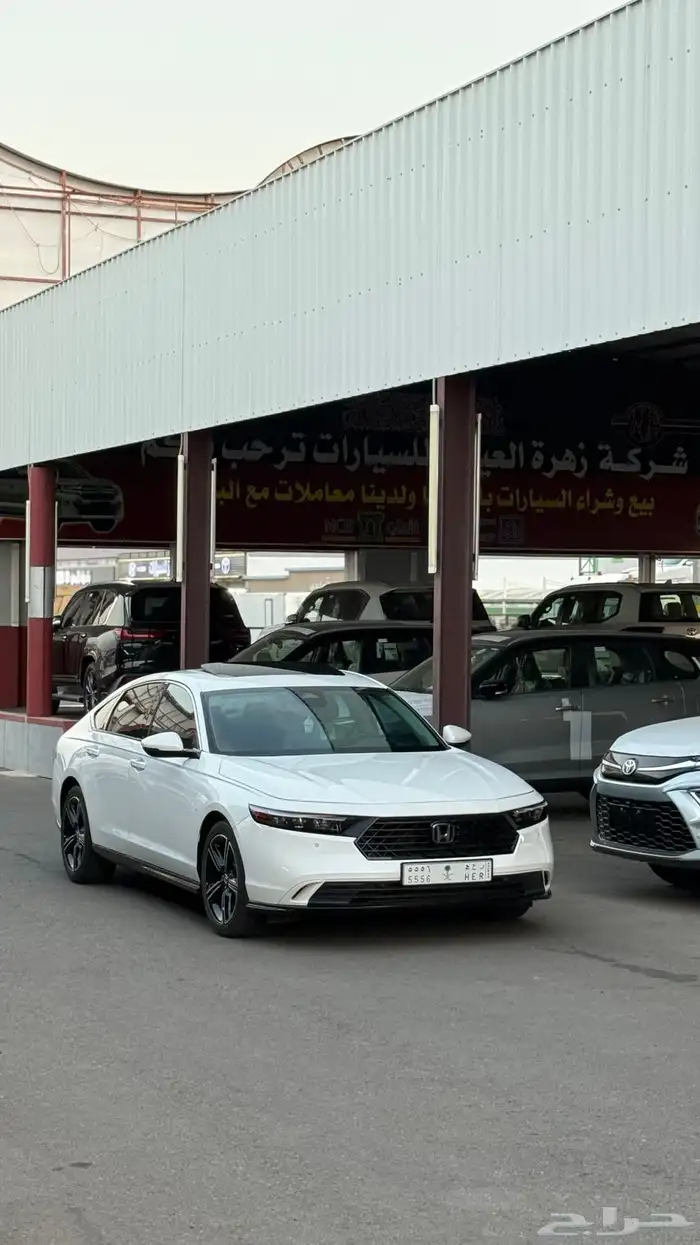 هوندا اكورد 2023 هايبرد EX-L فل كامل عداد 34 الف 3