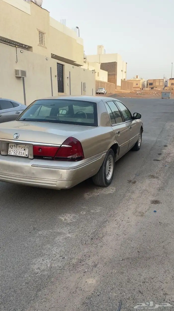 فورد ماركيز موديل 2000 3