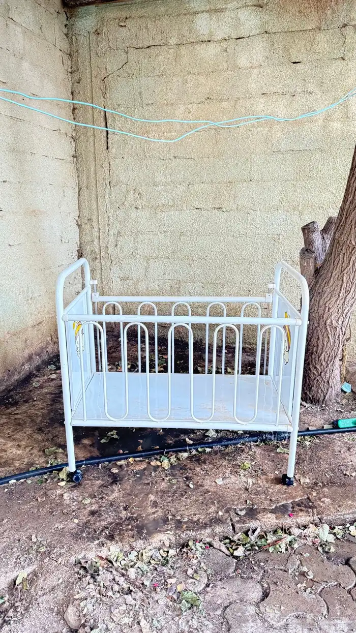 سرير اطفال بكفرات 2