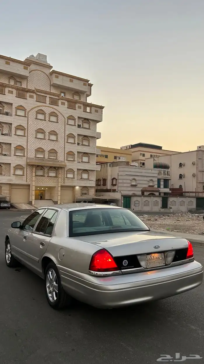 فورد كراون فكتوريا 4