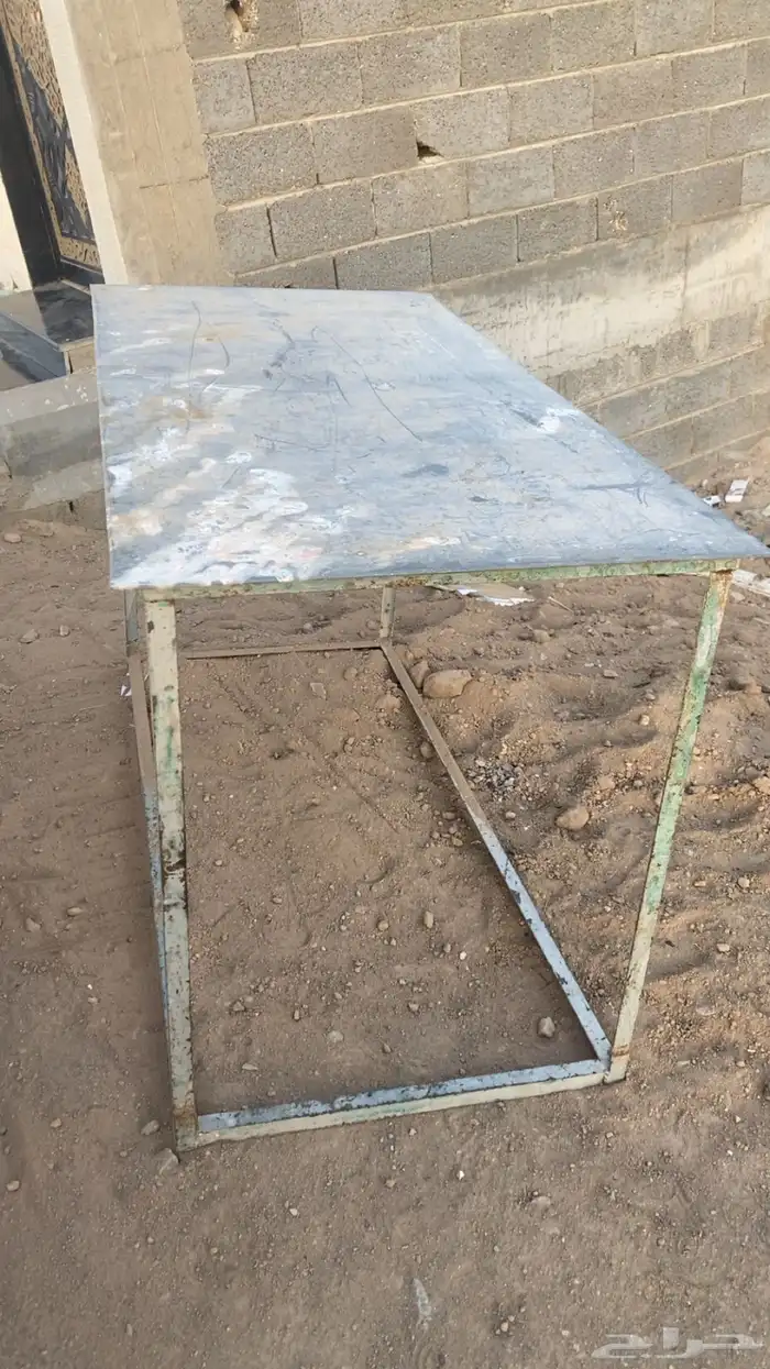 طاوله حديد الطول 1.80 والعرض 75 2