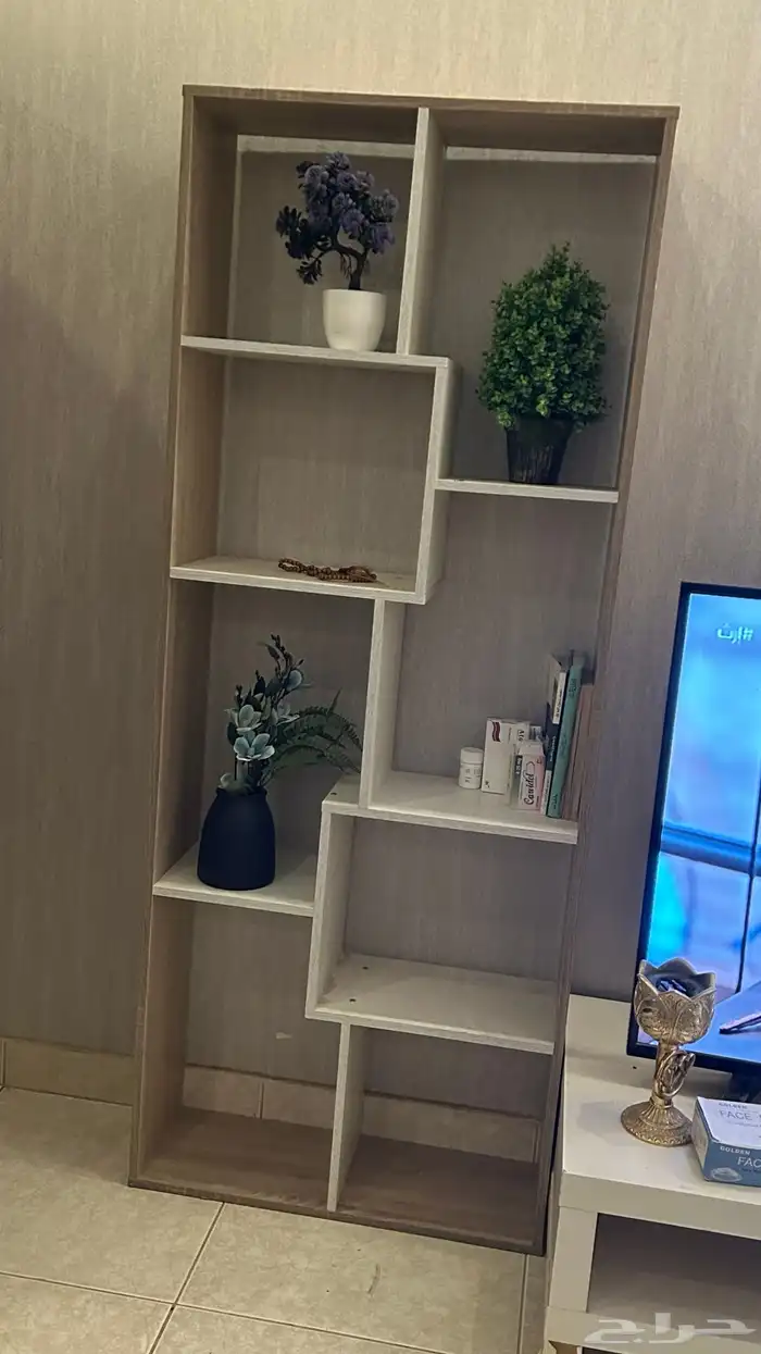 مكتبة للبيع 1