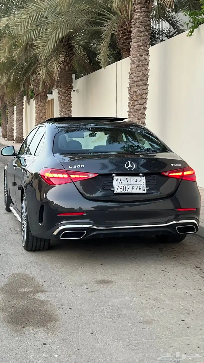 مرسيدس C300 موديل 2023 عداد 10 آلاف كيلو بحالة المصنع 6