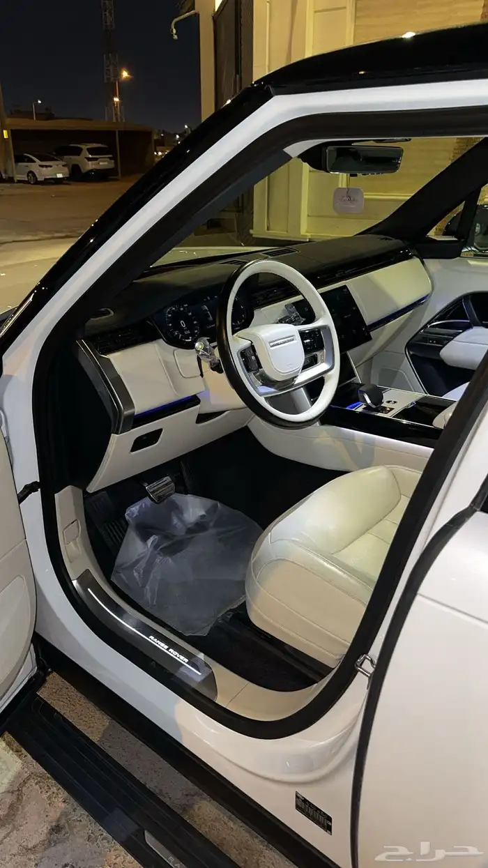 رنج روفر 2024 HSE ناغي 22