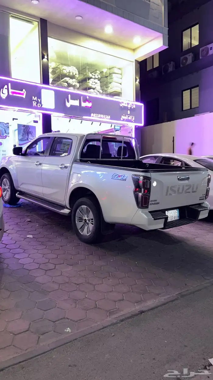 ايسوزو ديماكس 4