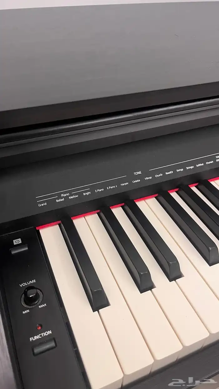 بيانو ( Roland ) رولاند RP 30 4