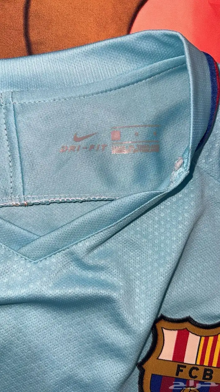 ملابس رياضة أصلية جديدة garage sale 6