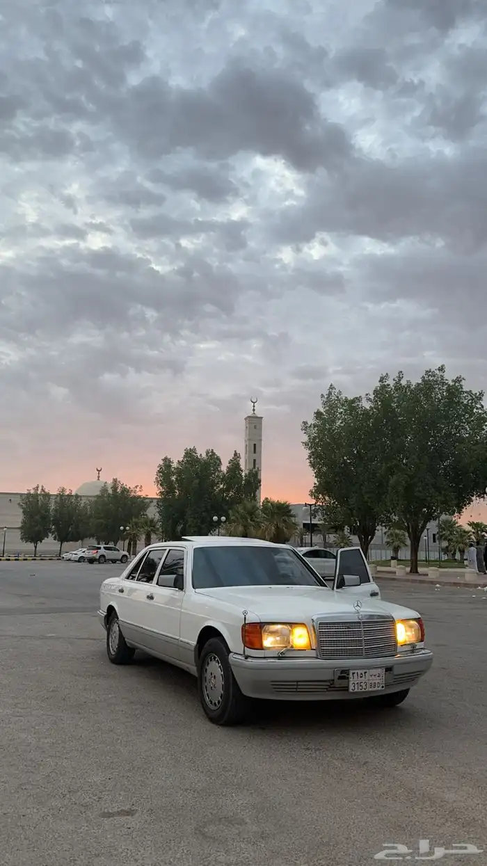 مرسيدس 560 8
