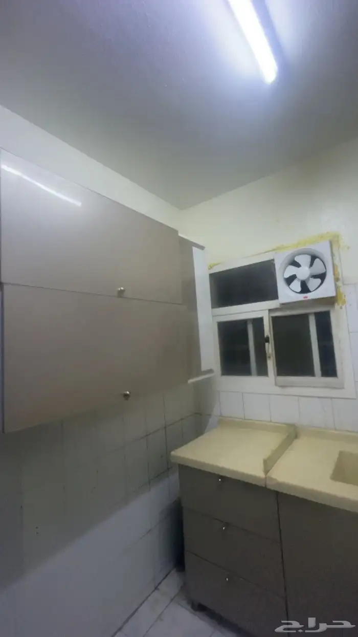مطبخ للبيع مع ثلاجه 3