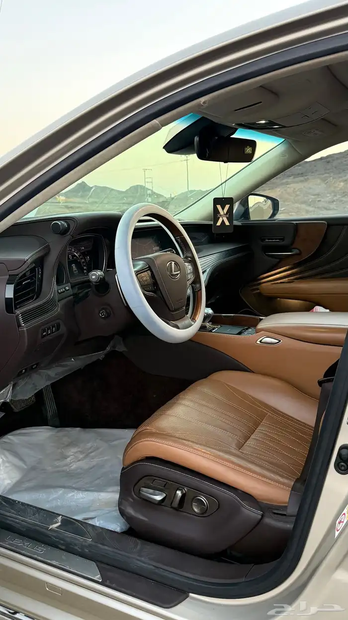لكزز LS350 2018 9