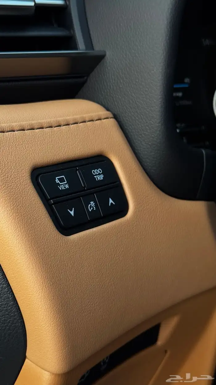 لكزس LX600 BB ابيض داخلية جملي 2025 سعودي - 555.000 11