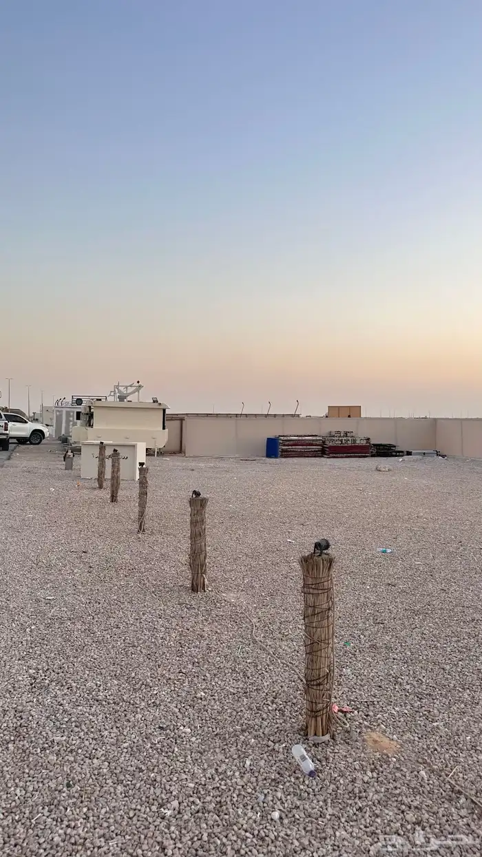 للبيع فود ترك موقع مميز جدا 0