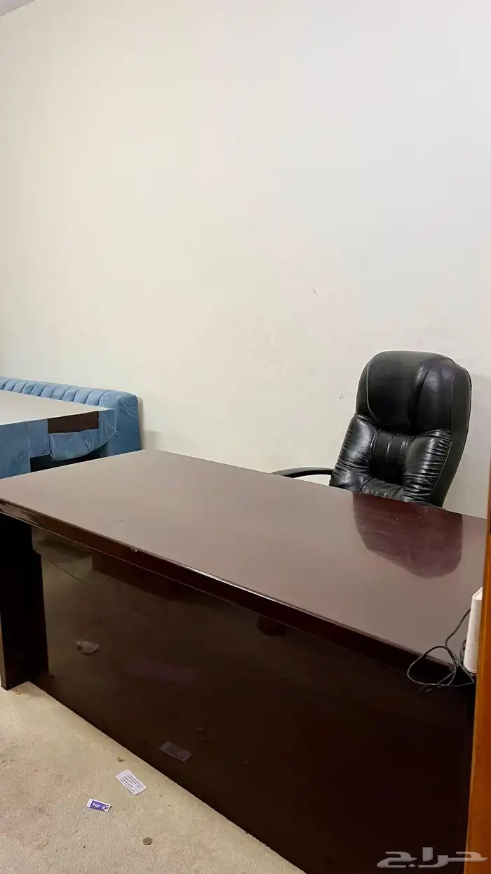 طاولة مكتبية كبيرة للبيع 1