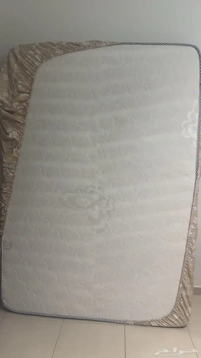 سرير ايكيا نفر ونص مع طراحه 0