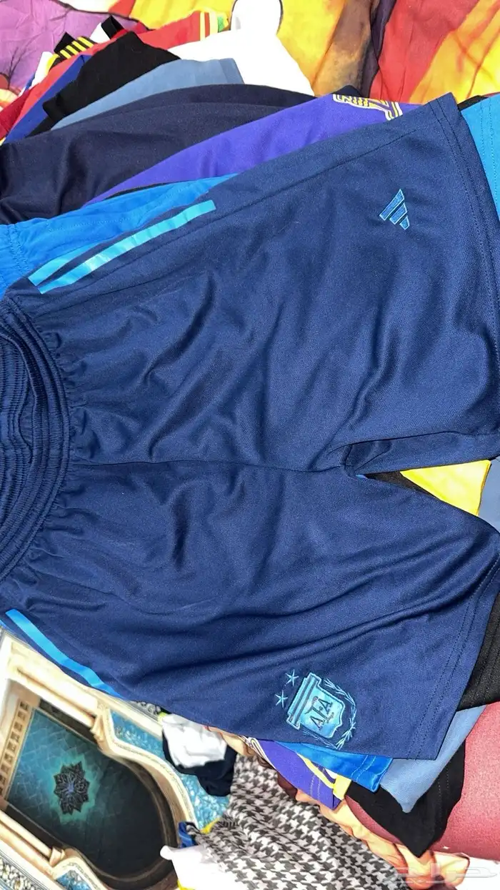 ملابس رياضة أصلية جديدة garage sale 69