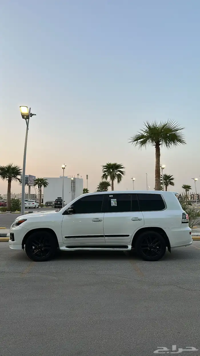 لكزس Lx 2012 3