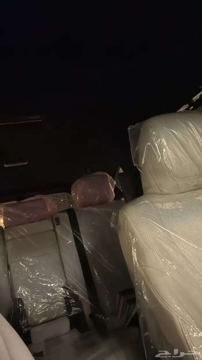 لكزس 25 عبداللطيف ابيض داخل اوف وايت مالك اول ماشي 11000 4