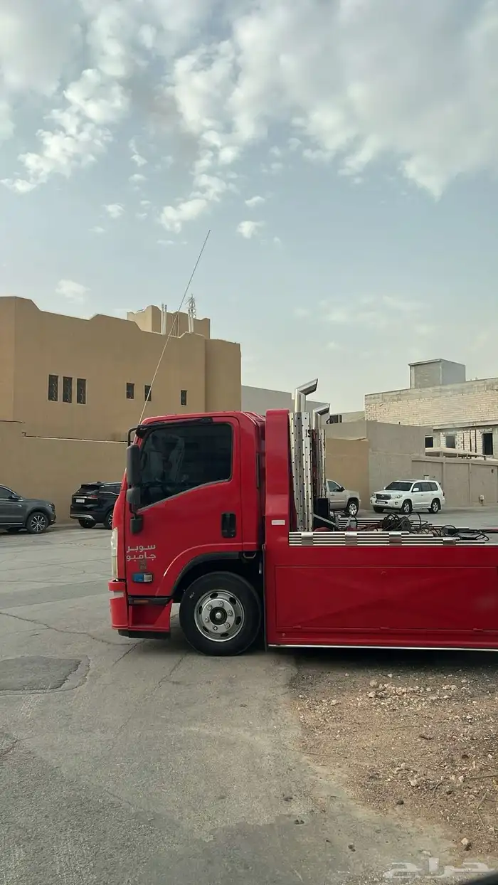 سطحه الرياض لنقل السيارت المصدومه و المتعطله 6