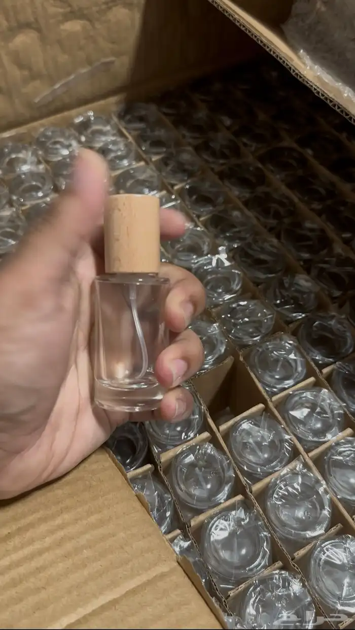 عبوات العطور وعبوات القلوس بالكميات 0
