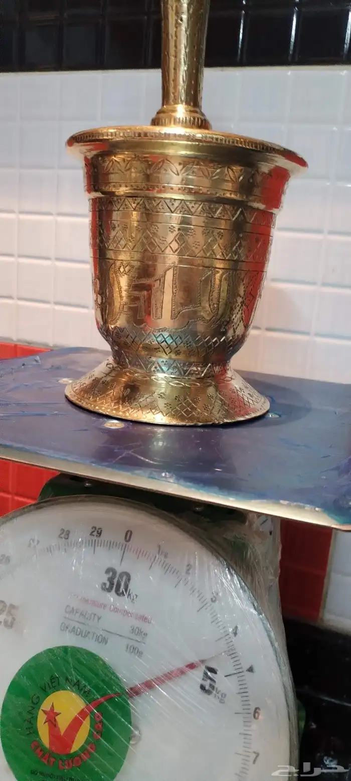 نجر سوري من النوادر عليه نقوش جميله ومكتوب عليه المملكه العر 6