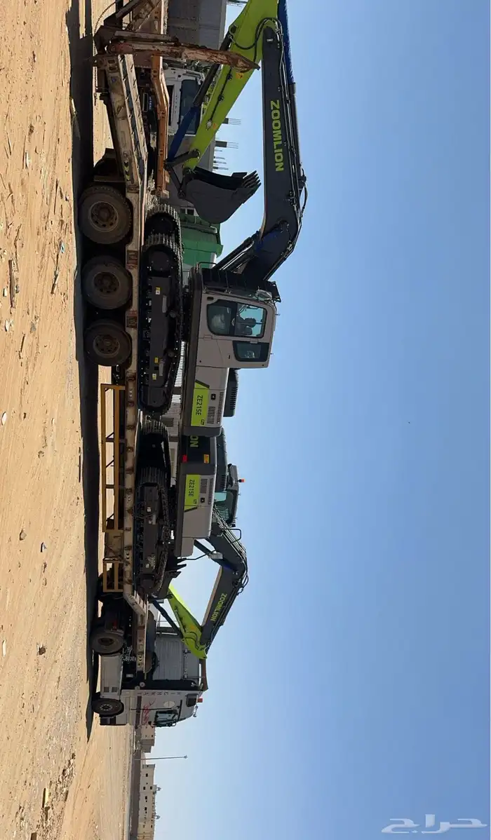 بوكلينات 215 للإيجار وعرجاء GCB 1
