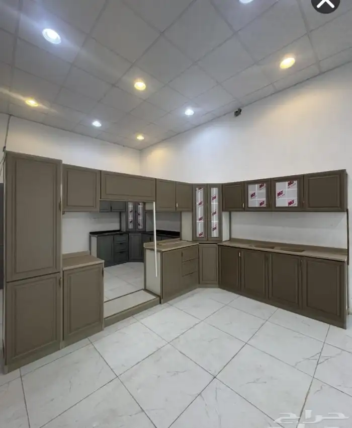 مطبخ جاهز 3 في3 في سعر 2100. وتاني شكل 2500 15