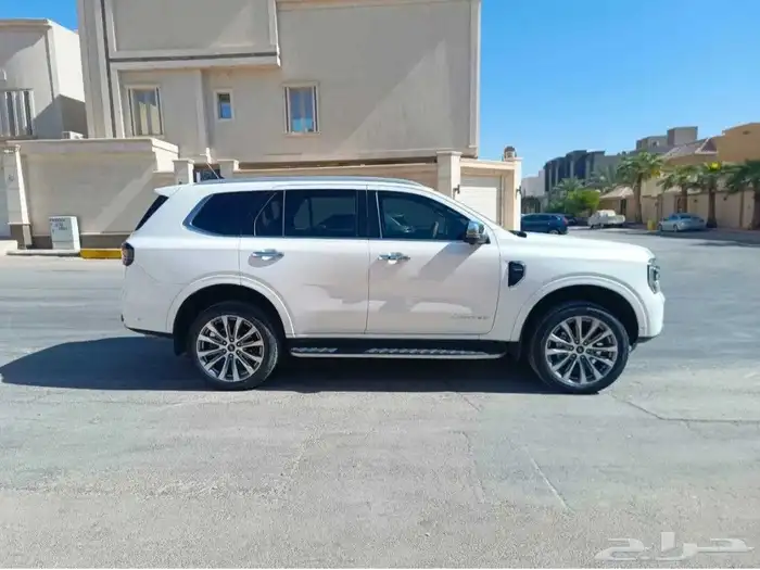 فورد ايفرست لمتد مديل 2024 4