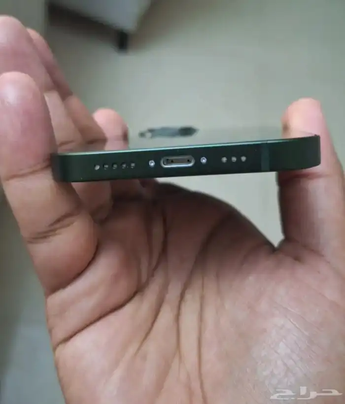 ايفون 13 عادي 5G 4