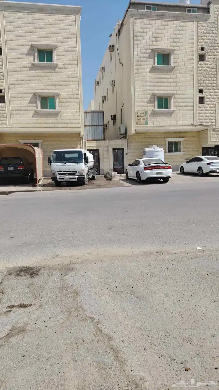 وايت ماء عذب تعبئه مياه العامر للمنازل والمطاعم والمواقع 0