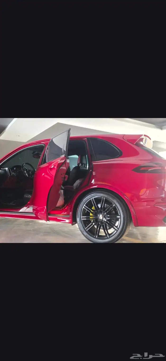 بورش كايين GTS في غاية النظافة ملف بلون احمر كرزي موديل 2016 5