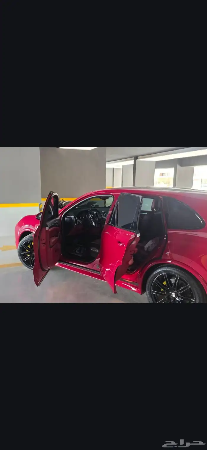 بورش كايين GTS في غاية النظافة ملف بلون احمر كرزي موديل 2016 6