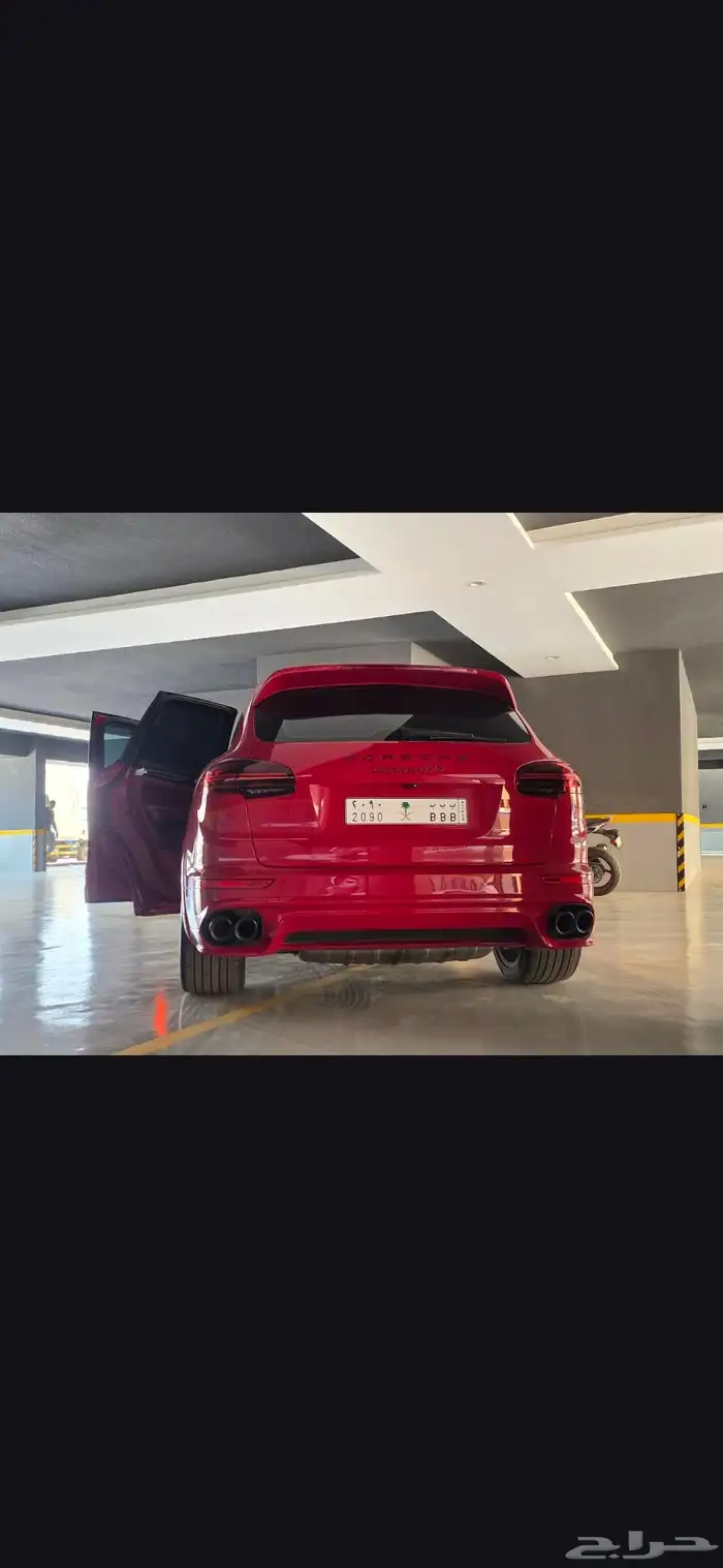 بورش كايين GTS في غاية النظافة ملف بلون احمر كرزي موديل 2016 3