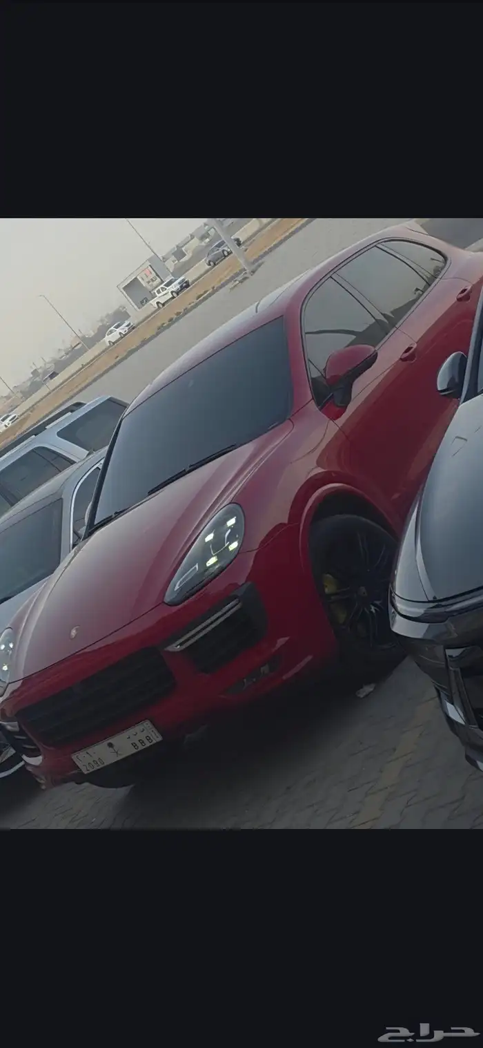 بورش كايين GTS في غاية النظافة ملف بلون احمر كرزي موديل 2016 19