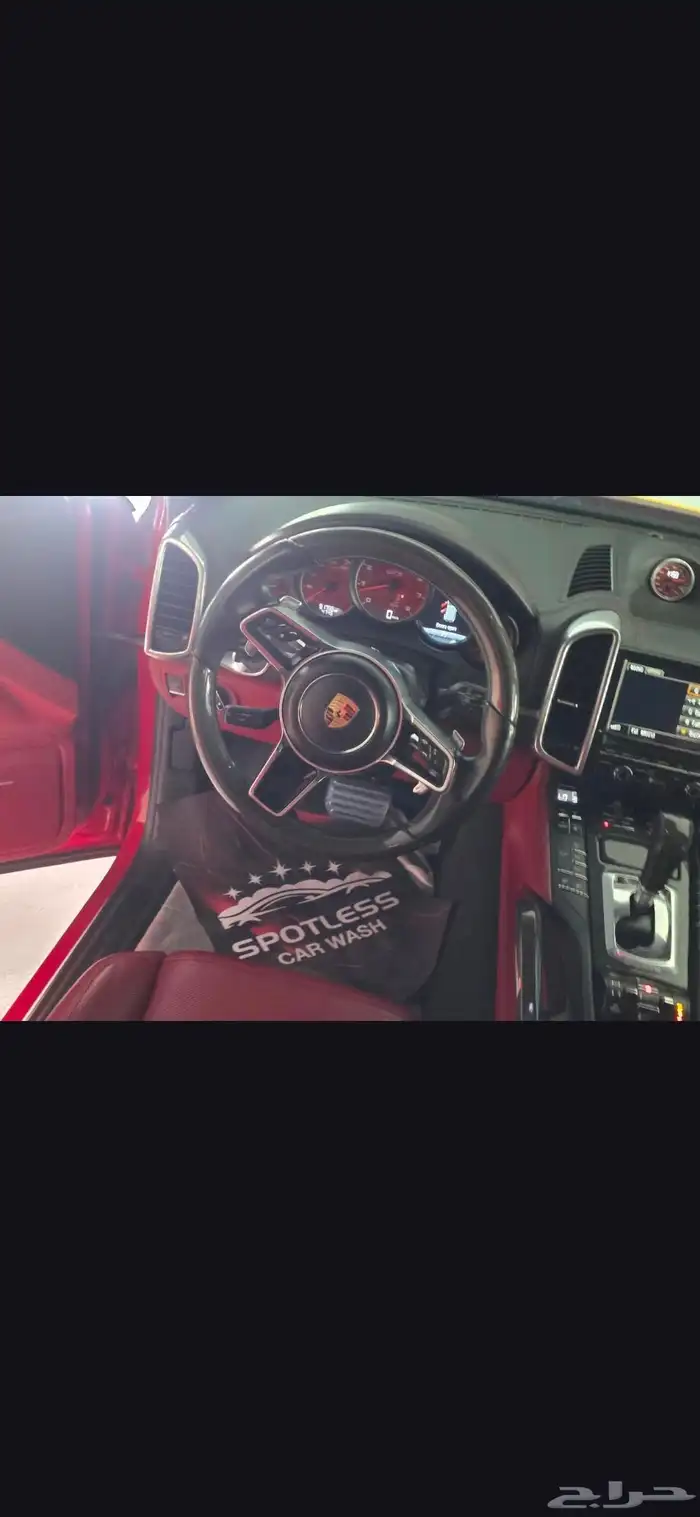 بورش كايين GTS في غاية النظافة ملف بلون احمر كرزي موديل 2016 7