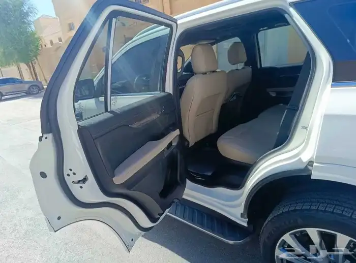 فورد ايفرست لمتد مديل 2024 8