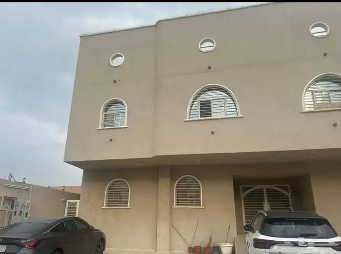 عمارة للبيع ولي العهد 3 مساحة 600م موقع متميز 2