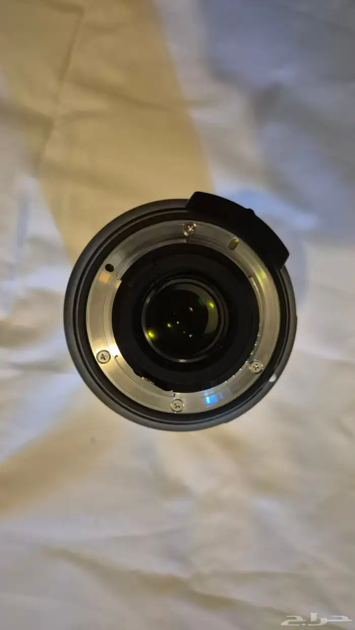 للبيع  كاميرا Nikon D5600 مع عدسة 18-140mm VR 4